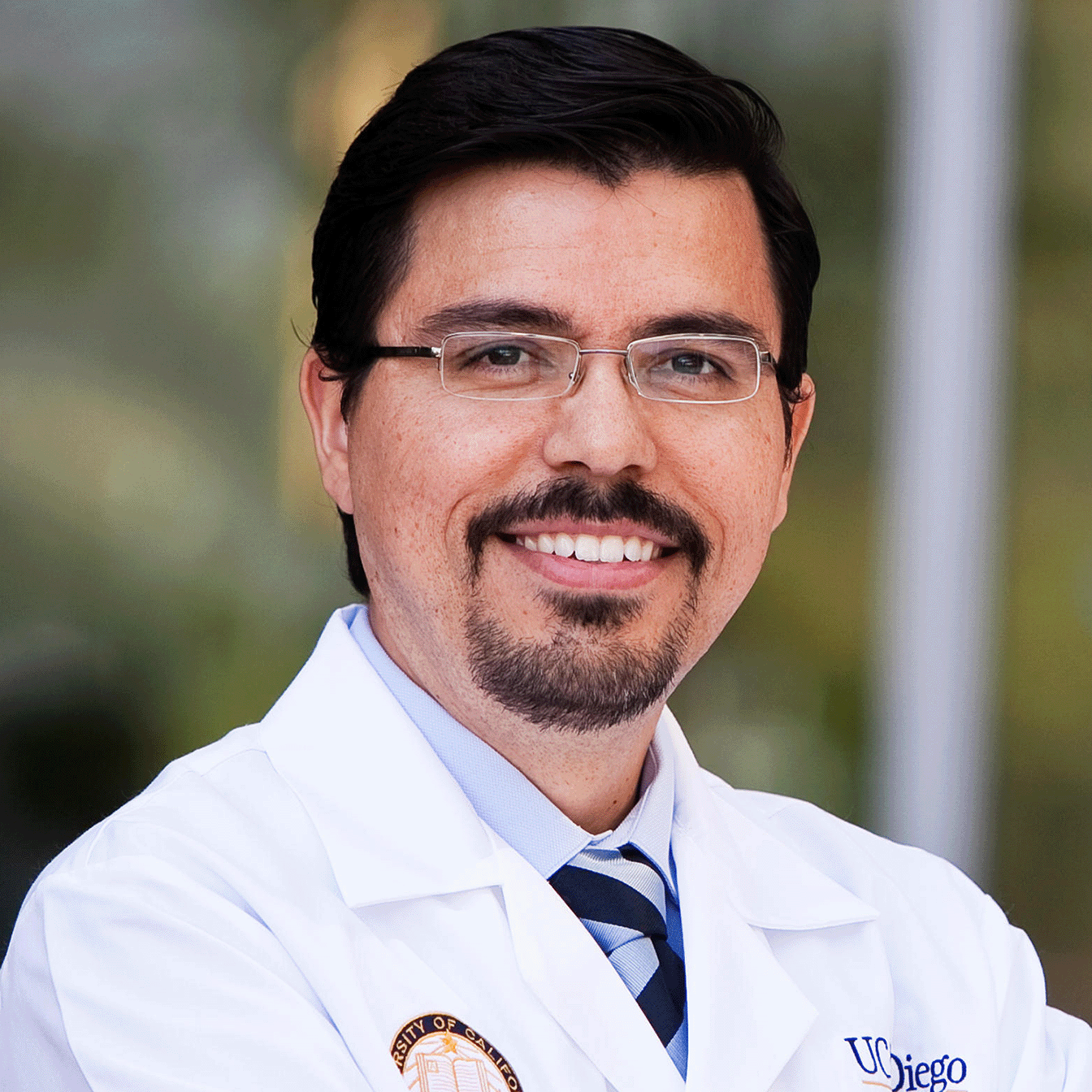 Dr. Luis R. Castellanos