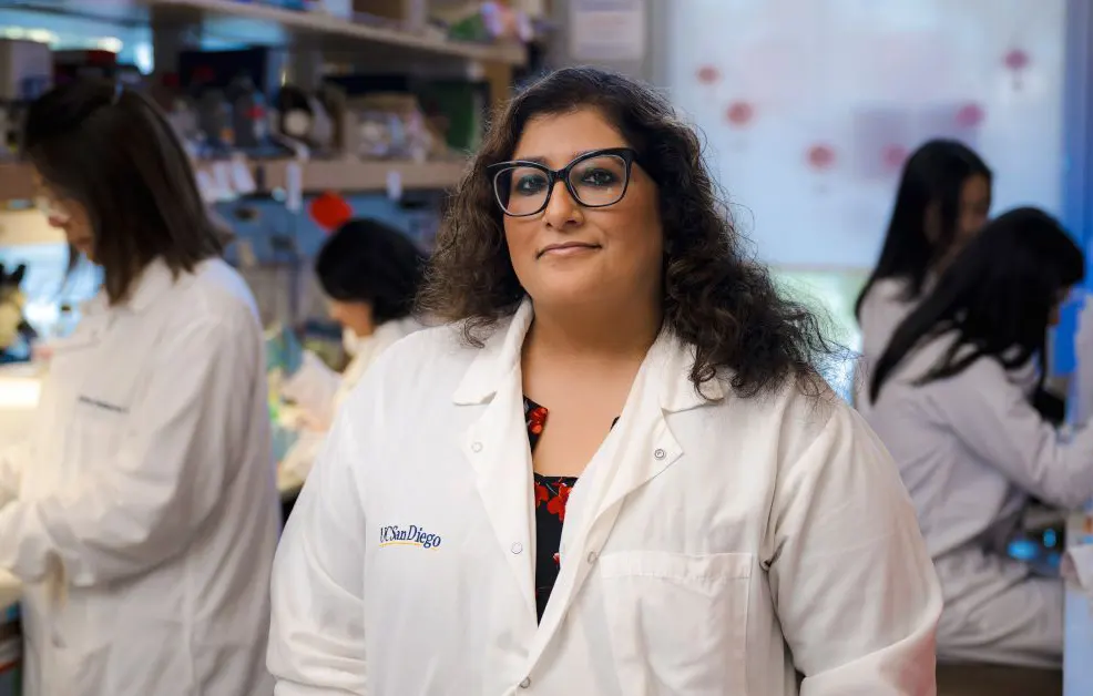 Farah Sheikh has taken her research on a treatment for arrhythmogenic right ventricular cardiomyopathy from her lab at UC San Diego School of Medicine to public trading on the stock exchange. Photo credit: Erik Jepsen/UC San Diego